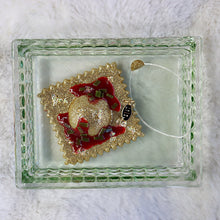 Load image into Gallery viewer, Ravioli d'Oro Ornament