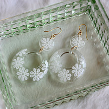 Load image into Gallery viewer, Delilah Daisy Hoop Earrings