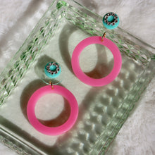 Load image into Gallery viewer, Kira Illusion Hoop Earrings