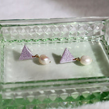 Load image into Gallery viewer, Geo Pearl Earrings