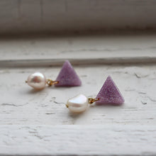 Load image into Gallery viewer, Geo Pearl Earrings