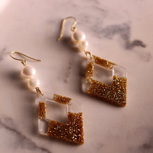 Load image into Gallery viewer, Freshwater Illusion Drop Earrings