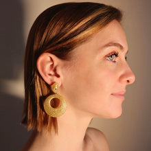 Load image into Gallery viewer, Mod Pop Resin Earrings