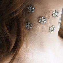 Load image into Gallery viewer, Flora Blanca Choker