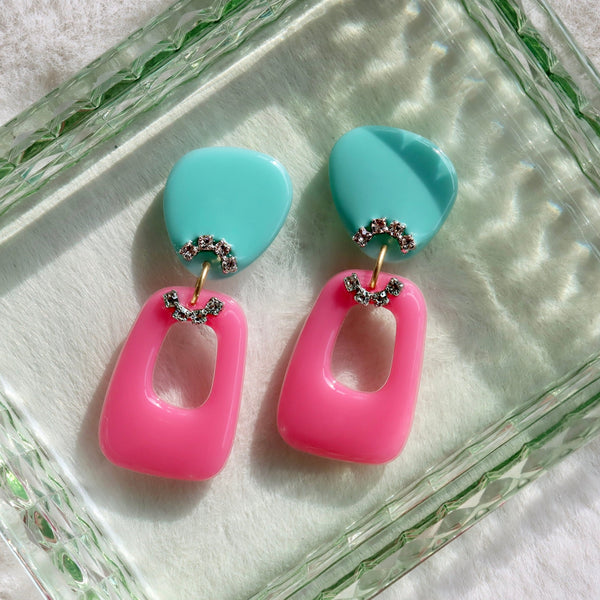 Malibu Dame Dangle Earrings